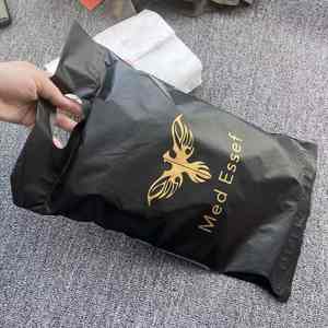 Sac de courrier en polyéthylène noir imprimé personnalisé, emballage plastique pour colis, sac de courrier portable avec poignée, sacs d'emballage pour la poste - Product Image 1