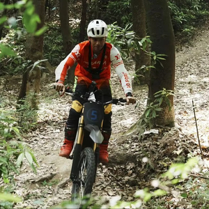Nuevo modelo en Stock 2025 Komodo Talaria 32KW 97,2 V Off-Road MX Motocicleta de carreras eléctrica de alta velocidad de Komodo Emoto - Product Image 1