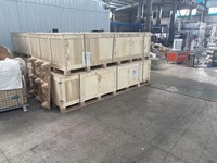 Machine d'emballage automatique électrique PLC pour film étirable avec presse supérieure pour emballer les cartons en bois, les textiles, les vêtements, les produits chimiques et les aliments