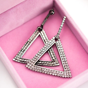 Orecchini a Perno Geometrici Triangolari in Stile Giapponese e Coreano, Gioielli per Orecchie Audaci e Chic per Donne, Uso Quotidiano, Outfit da Festa, Regalo - Product Image 4