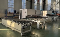Machine de perçage CNC automatique six faces pour moteurs et systèmes de contrôle domestique 3D, largeur maximale 1200 mm, pour le perçage de panneaux de meubles et d'armoires