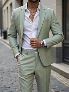 <span class=keywords><strong>Traje</strong></span> de Dos Piezas Personalizado con Logotipo, Color <span class=keywords><strong>Verde</strong></span> <span class=keywords><strong>Claro</strong></span>, Corte Entallado, <span class=keywords><strong>Traje</strong></span> de Poliéster Texturizado Premium para <span class=keywords><strong>Hombre</strong></span> - Product Image 2