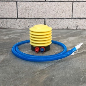 Mini bomba de aire, bomba de pie, inflador portátil de doble propósito de 500cc para equipos deportivos de fútbol - Product Image 1