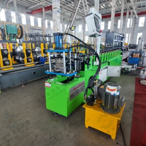 Machine à fabriquer des panneaux semi-automatique Hauan Machinery, verte, 380V, haute sécurité, facile à utiliser - Product Image 3