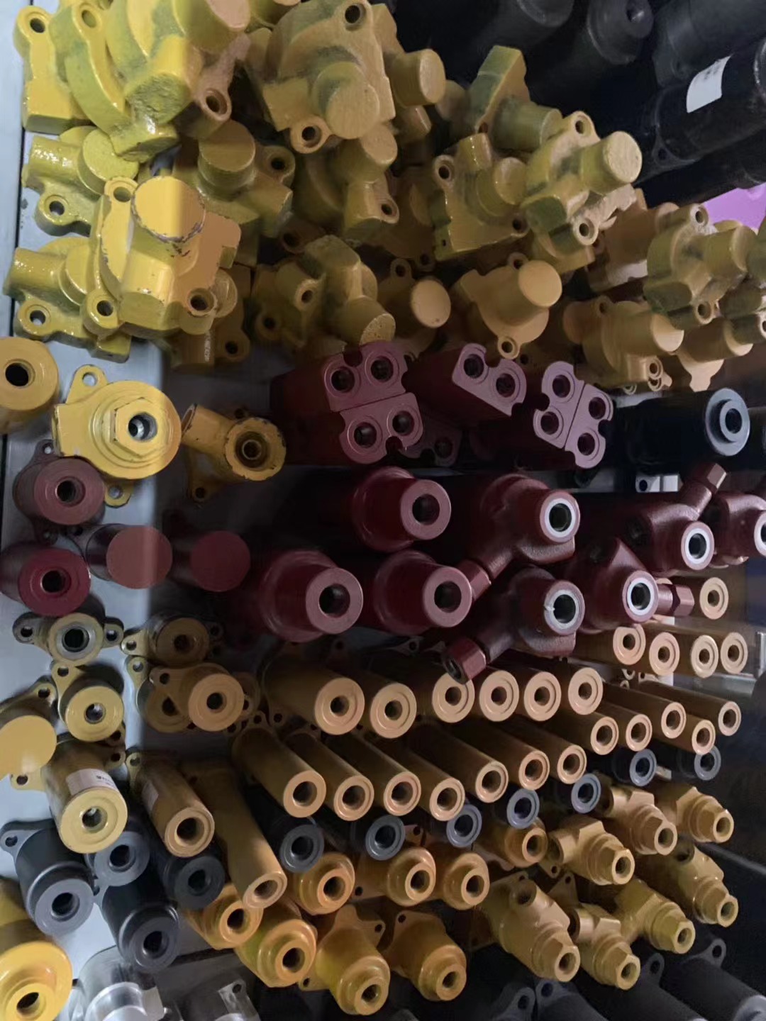 Main Control Valve Cover Sa7273-10010 for VOLVO EC210