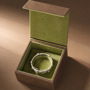 Coffret à bijoux en daim vert olive et marron Zebopak avec boîte à bagues, boucles d'oreilles et collier, collection de cadeaux de Noël, vente en gros - Product Image 2