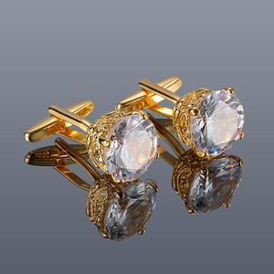 Boutons de manchette pour hommes, boutons de manchette de luxe de haute qualité, boutons de manchette en diamant pour hommes, boutons de manchette carrés en zircon doré - Product Image 1