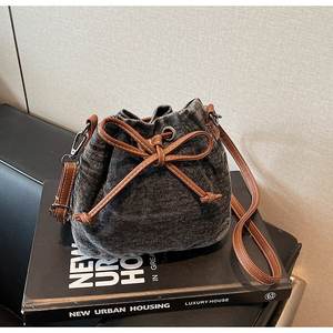 Summer Crossbody Small Bag Femmes 2025 New Mini Carry Canvas Bag Niche Drawstring Crossbody Shoulder Bag For Women Girls - Product Image 1