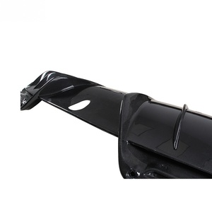 Ailerons de séparation sous châssis arrière en fibre de carbone sèche préimprégnée haute brillance, garnitures de kit carrosserie pour force descendante, conformes aux lignes OEM, pour Ferrari 296 GTB - Product Image 3