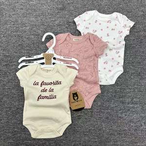 Macacão de Verão de Manga Curta para Bebês Meninos e Meninas, Conjunto de Algodão de Três Peças com Estampa - Product Image 2