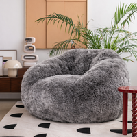 Fauteuil en tissu bouclé doux et moelleux, style Soft-Trend, sans assemblage requis, avec noyau en mousse élastique, idéal pour les petits espaces, assise effet nuage.