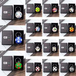 Porte-clés Ballon de Football Édition Spéciale États-Unis-Canada-Mexique 2026 avec Pendentif Drapeaux Nationaux C. Ronaldo pour Boîte Cadeau Souvenir AS1 - Product Image 6