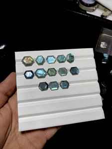 Lot de pierres précieuses en labradorite facettées de qualité supérieure, formes variées, pour la création de bijoux - Product Image 5