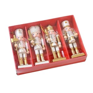<span class=keywords><strong>Casse</strong></span>-noix en bois <span class=keywords><strong>doré</strong></span> fait main de 13 cm (5 pouces) au design le plus récent 2026 pour la décoration de l'arbre de Noël - Product Image 5