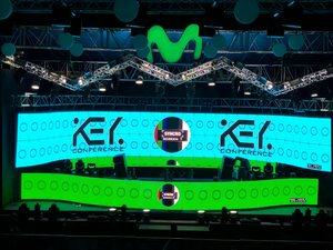 Écran LED extérieur étanche à installation rapide P3.91 500x1000mm 500x500mm Mur vidéo de location pour tournées, festivals et événements en direct - Product Image 3