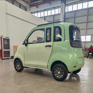 Véhicule électrique compact certifié CEE à deux portes et deux places pour les trajets urbains, les déplacements intra-urbains et la mobilité personnelle - Product Image 1