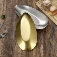 Assiette irrégulière en acier inoxydable épaissi de style industriel vintage, gris flocon de neige, plateau à poisson, écologique, durable, usage commercial