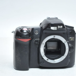 Cámara Réflex Digital D80 (Solo Piezas/Reparación) Como Nueva, Original, en Stock, PLC Dedicado para Automatización Industrial - Product Image 1