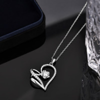 Kalung Hati Mawar Perak Sterling 925 Liontin Pita Moissanite Solitaire 4.5mm Perhiasan Wanita Berkualitas Grosir