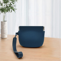 Boîte de rangement portable en silicone pour voyage, avec clip à ressort, design moderne et minimaliste, pour aligneurs et gouttières transparentes, certifiée ISO