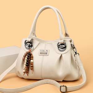 Sacs fourre-tout grande capacité pour femmes en cuir PU souple, sacs à bandoulière avec joli petit pendentif, fermeture éclair, sac à main pour femmes - Product Image 2