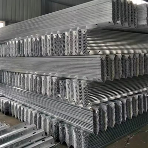 Barandilla de Seguridad PiPe W Beam, Acero Q235 Galvanizado en Caliente, Barrera de Seguridad Vial AASHTO M180 Clase A, Protección Contra Choques en Carreteras - Product Image 1