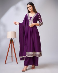 Nouvelle Collection Designer Broderie Sharara Palazzo Costume pour Festival et Fête Disponible à Prix Abordable - Product Image 4