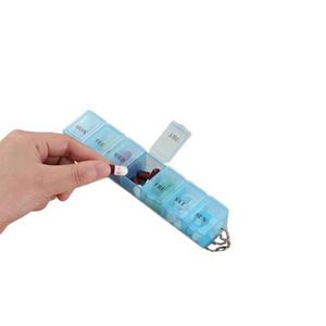 กล่องยาพกพาแบบพลาสติกสำหรับจัดเก็บยาประจำสัปดาห์ พร้อมพวงกุญแจ - Product Image 1