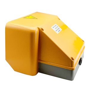 Interruptor de Pedal de Doble Polo YDT1-18/15/16/17 con Carcasa de Aluminio y Punto Plateado para Máquinas de Doblado y Corte - Product Image 5