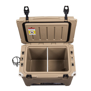 Nevera Rotomoldeada KUER-C de 35 Qt, Aislada, para Pesca y Almacenamiento al Aire Libre, Amarilla, Multiusos, de LLDPE - Product Image 5