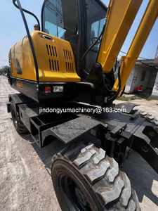 Mini-excavatrice Hyundai HX60Pro d'occasion 60W-7 R485LVS, prix bas, matériel de construction à vendre - Product Image 4