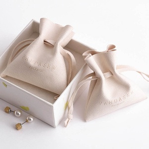 Bolsa pequeña con cordón ajustable PandaSew, personalizada e impresa, para guardar collares, anillos y pendientes, bolsa de microfibra para joyería - Product Image 1