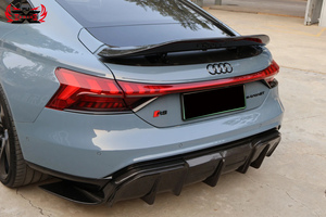 Accessori Auto Separatore Paraurti Posteriore in Fibra di Carbonio per <span class=keywords><strong>Audi</strong></span> E-<span class=keywords><strong>TRON</strong></span> <span class=keywords><strong>GT</strong></span> 2021+ Decorazione Perfetta - Product Image 2