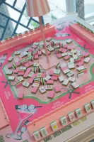 Tuiles de Mahjong « Everyday Cheer » de fabrication industrielle, en acrylique à 4 couches, modernes et gravées, pour Noël