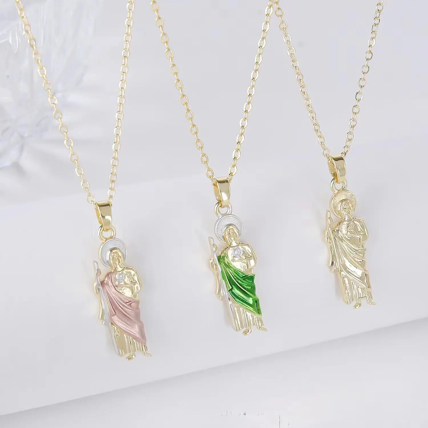 Trendy Personality Religious Men's and Women's Necklace Copper Plated Gold Dropping Oil Virgin Mary Pendant Necklace