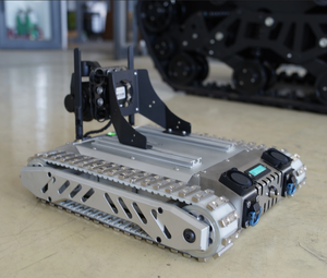 Robot de nettoyage professionnel haute performance personnalisé avec châssis sur chenilles pour l'escalade murale - Product Image 5