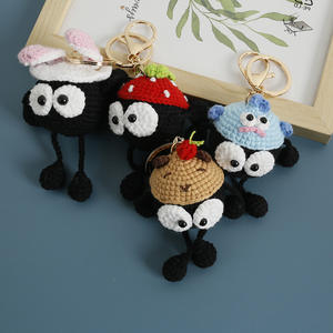 Amigurumis faits à la main, tricotés, mignons, en 3D, Capubara, <span class=keywords><strong>fraise</strong></span>, ELF, boule de charbon, porte-clés, poupée, charme, mini jouet en peluche au crochet, porte-clés - Product Image 2