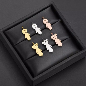 Collier de bijoux pour la fête des mères, collier en acier inoxydable plaqué or, charme garçon fille gravé, collier ras du cou avec nom d'enfant pour femmes - Product Image 3