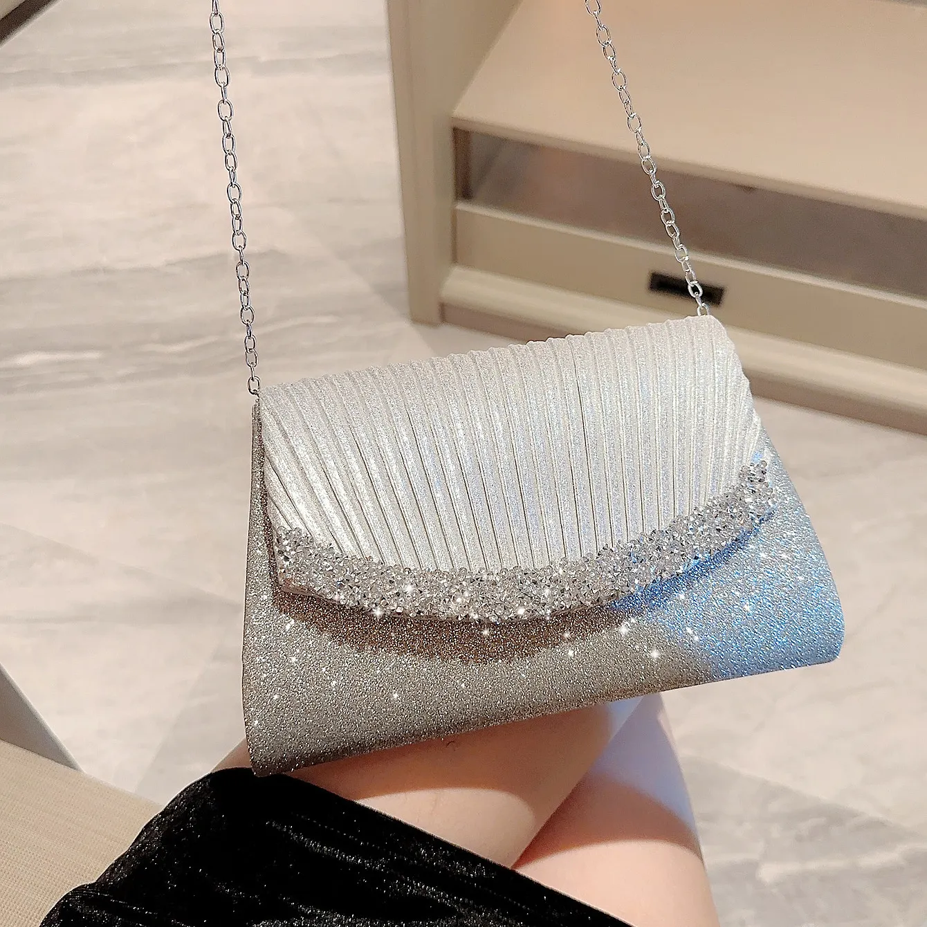 Silver Shiny Pleated Rhinestone Luxury Clutch Evening Bag Bridal Purse NE991