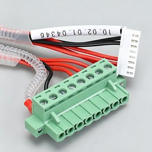 Harnais de câblage multi-prises personnalisé avec gaine spirale, connecteur blanc et bornier vert pour le contrôle et l'automatisation industriels - Product Image 5