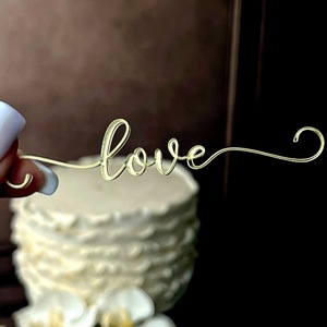 ท็อปเปอร์เค้กอะคริลิค รูปน้ำผึ้งและความหวาน สำหรับตกแต่งเค้กวันวาเลนไทน์และวันเกิด - Product Image 1