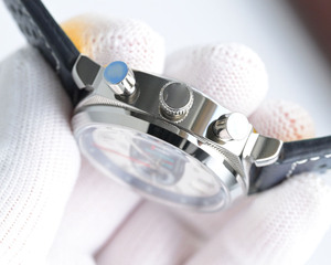 Reloj de Pulsera con Cronógrafo, Correa de Cuero a Juego, Extremadamente Elegante con Acabado Perfecto, Reloj para Hombre - Product Image 3