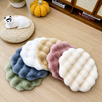 Petit tapis de lit pour chat en peluche lapin, coussin de couchage chaud et moelleux, tapis de sol pour l'automne/l'hiver