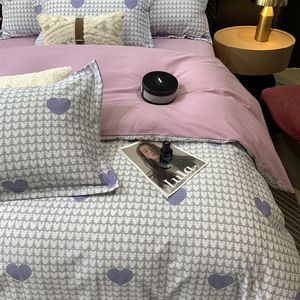 Ensemble de <span class=keywords><strong>couette</strong></span> quatre pièces en coton pur brossé épais résistant à l'eau 300 fils/cm², style moderne minimaliste, housse de <span class=keywords><strong>couette</strong></span> double - Product Image 4