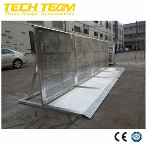 Barrière de sécurité galvanisée de concert de barrière de contrôle de foule de barricade en aluminium portative de <span class=keywords><strong>Mojo</strong></span> pour l'étape avant pour des affichages de botte - Product Image 2