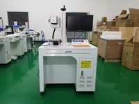 Nouvelle machine de marquage laser CO2 Yiq-Tech à faible investissement et rendement élevé, refroidissement par air, 30W, CNC 3D, gravure haute vitesse EZCAD, garantie 2 ans