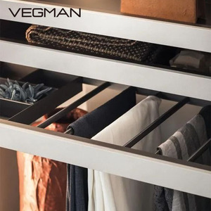 Moderna camera da letto <span class=keywords><strong>con</strong></span> specchio in metallo vetro MDF <span class=keywords><strong>cabina</strong></span> <span class=keywords><strong>armadio</strong></span> Design personalizzato <span class=keywords><strong>armadio</strong></span> di stoccaggio personalizzato <span class=keywords><strong>armadio</strong></span> personalizzato - Product Image 6