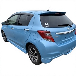 Toyota Vitz 1.3F Turbo Automático 2016 Usado, Edición LED con Cámara, Asientos de Cuero, Llantas de Aleación R18 en Gris Oscuro y Encendido por Botón - Product Image 1