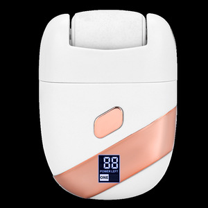 Removedor de callos eléctrico con pantalla LCD para uso doméstico con función de exfoliación, mango de plástico blanco y negro - Product Image 1