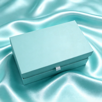 Caja de Regalo de Cartón Magnética de Lujo Personalizada con Materiales Reciclados para Hombre - Empaque de Cartón Rígido para Relojes, Cinturones y Corbatas, Moderno